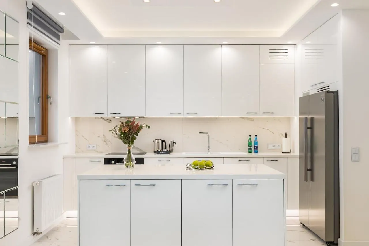 Karolkowa 28A - Luminous Apartment With Balcony By Renters Prestige Warsaw
